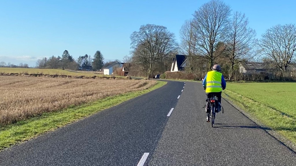 Tofarvet vejbelægning øger trafiksikkerhed
