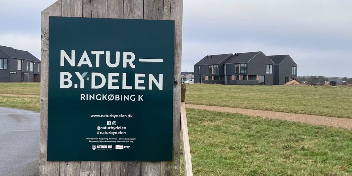 Stisystem med naturligt udtryk og miljøvenlig stibelægning