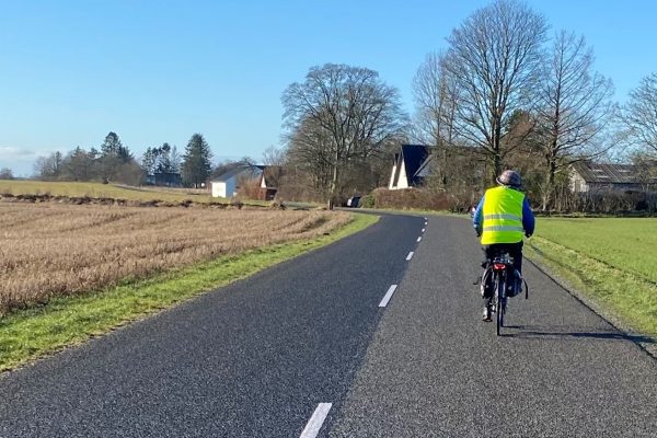 Tofarvet vejbelægning øger trafiksikkerhed